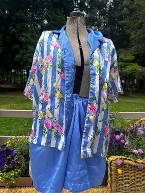 Blue Floral Striped Satin Pajama Set Vintage size medium